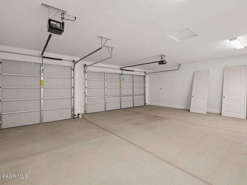 Spacious, unfurnished interior of a new home in Westwood, Prescott (Image 33).