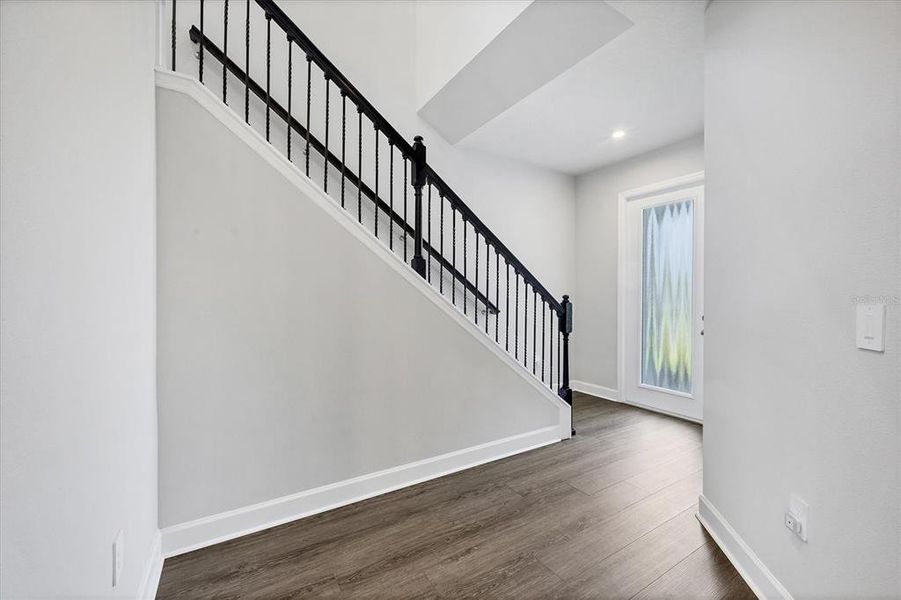 Spacious, unfurnished interior of a new home in Avalon Woods, Lakewood Ranch (Image 22). Spacious, unfurnished interior of a new home in Avalon Woods, Lakewood Ranch (Image 22).