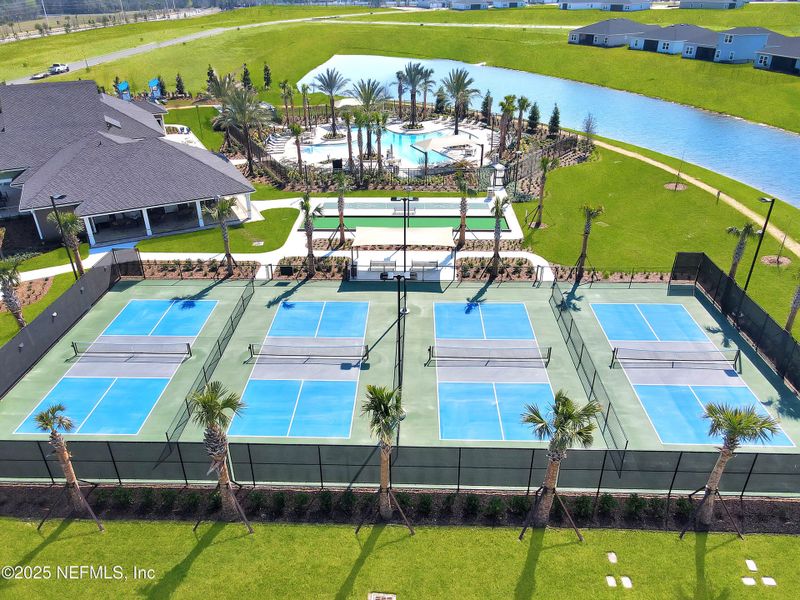 Community amenities in Edenbrooke at Hyland Trail | 55+: Edenbrooke at Hyland Trail 50s, Green Cove Springs (Image 14).