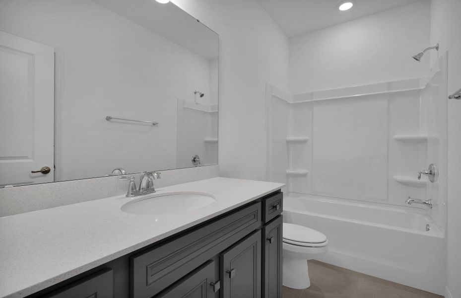 Representative furnished interior of a home built from the Drayton Select by Pulte Homes in Lakeview Estates, Palm Coast (Image 13).