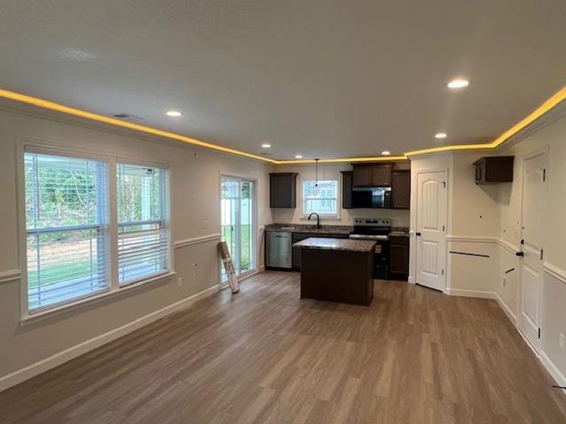 Image 18 of a home in Cleveland Meadows.