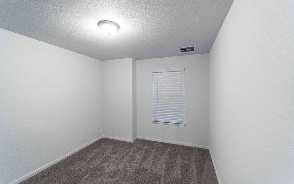 Spacious, unfurnished interior of a new home in Hannah Heights, Seguin (Image 14).