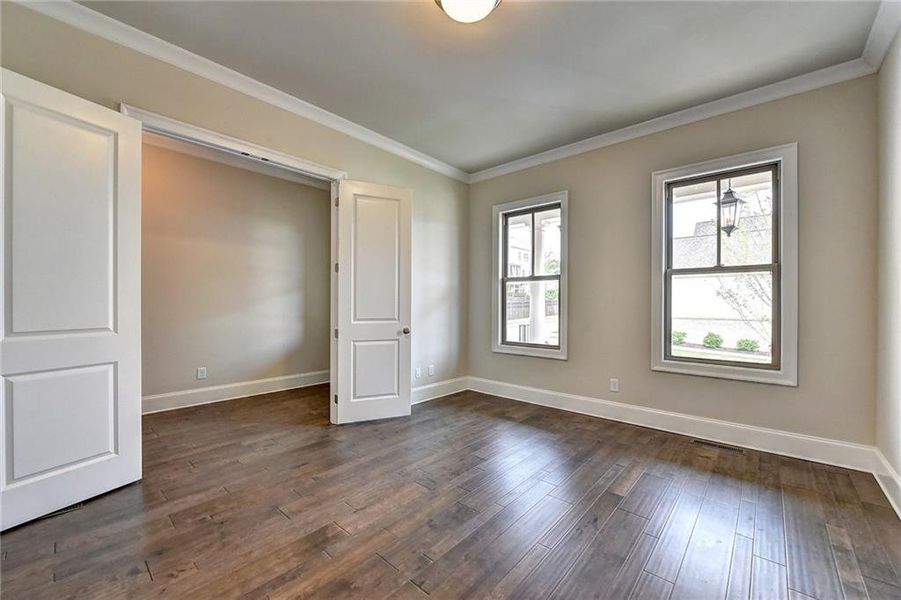 Spacious, unfurnished interior of a new home in Bellmoore Park, Duluth (Image 81).