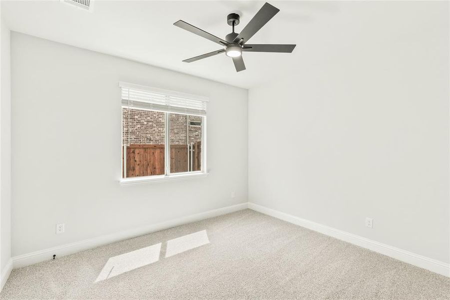 Spacious, unfurnished interior of a new home in Liberty, Melissa (Image 24).