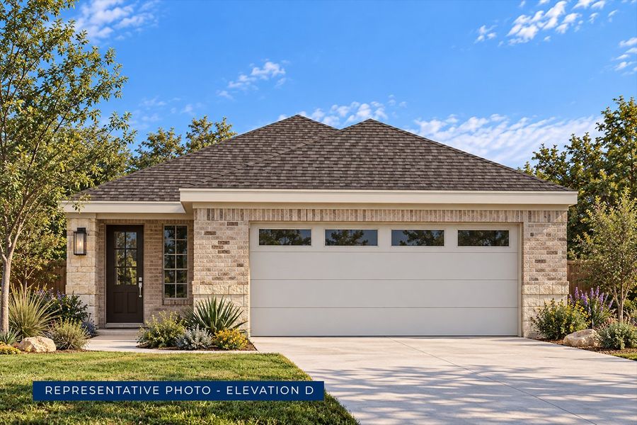 Representative exterior photo of a completed home built from the Pierce F by First Texas Homes in Oaklawn, Van Alstyne, TX (Image 6).