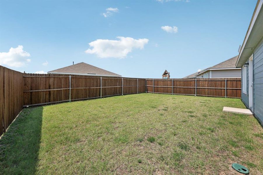 Exterior details and patio area of a home in , Crandall (Image 24).