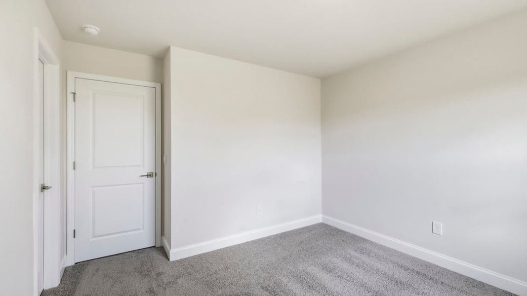 Spacious, unfurnished interior of a new home in Briargate, Fountain Inn (Image 30).