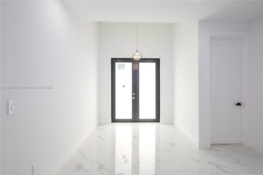 Image 21 of a home in .