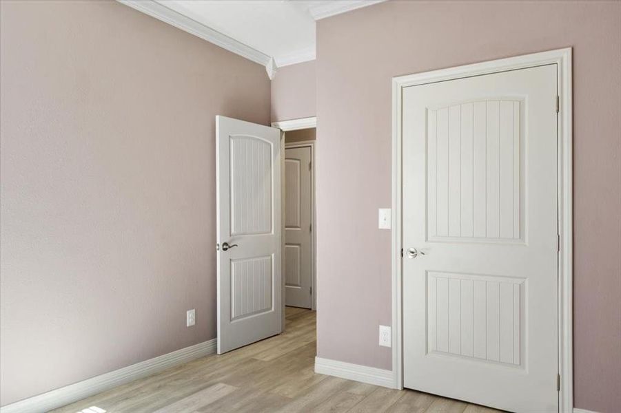 Spacious, unfurnished interior of a new home in , Corsicana (Image 20).