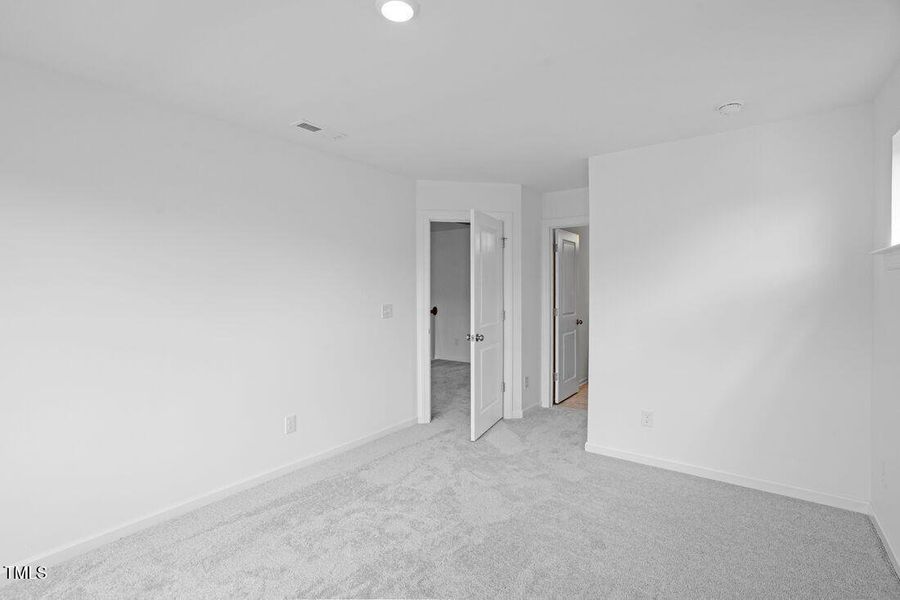 silverstone-bedford-lot-372-bedroom