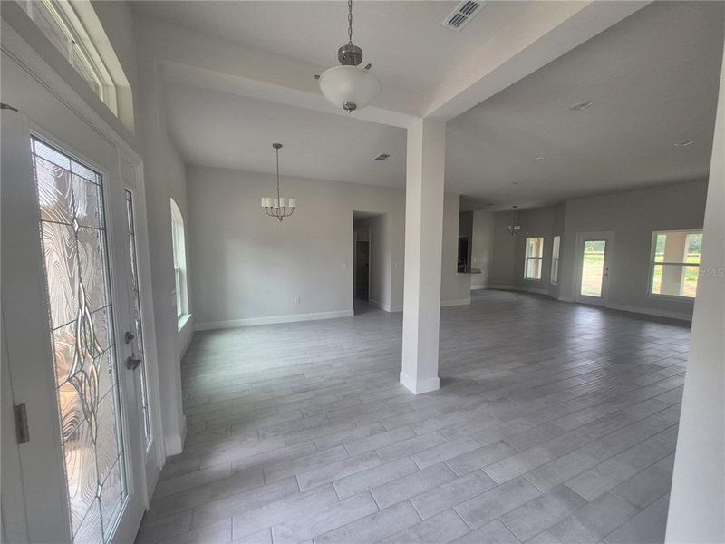 Spacious, unfurnished interior of a new home in Hill Country Estates, Dade City (Image 26).