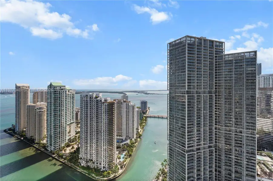 Condo located in Miami, FL showcasing its design and architecture (Image 3).