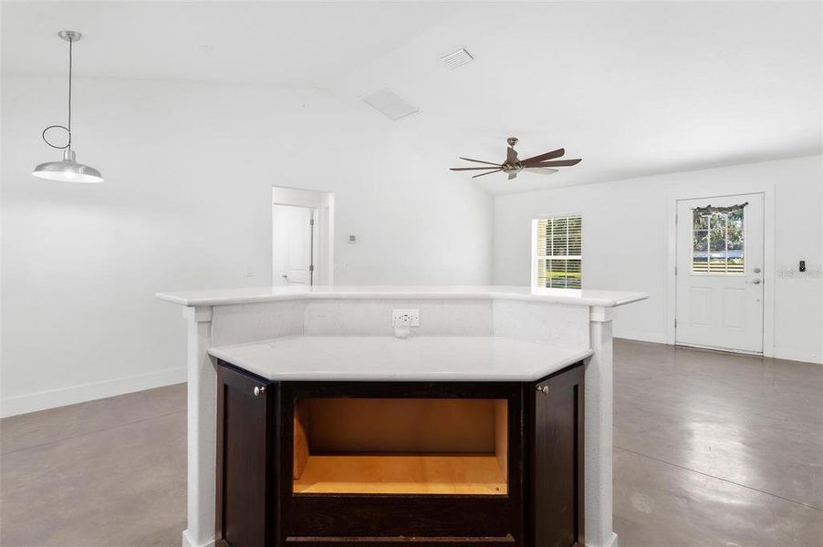 Kitchen with Breakfast Bar