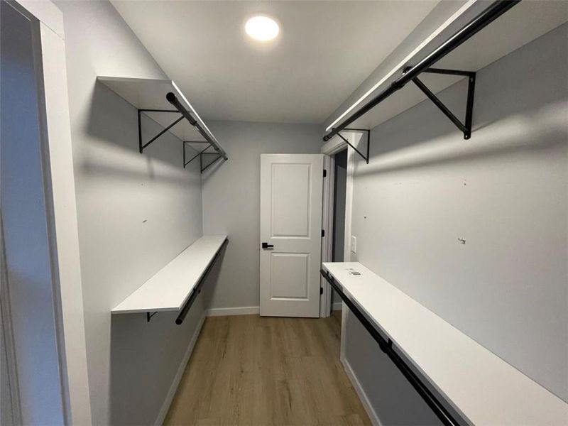 Furnished interior view inside a new home in , Hapeville (Image 4).