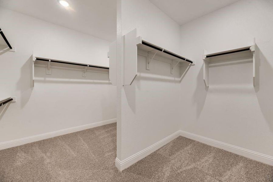 Spacious, unfurnished interior of a new home in Sutton Fields, Celina (Image 28).