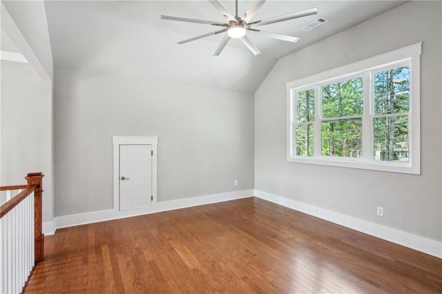 Spacious, unfurnished interior of a new home in , Dawsonville (Image 27).