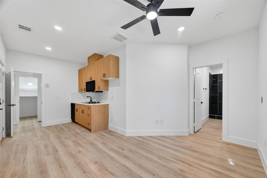 Image 35 of a home in . Image 35 of a home in .