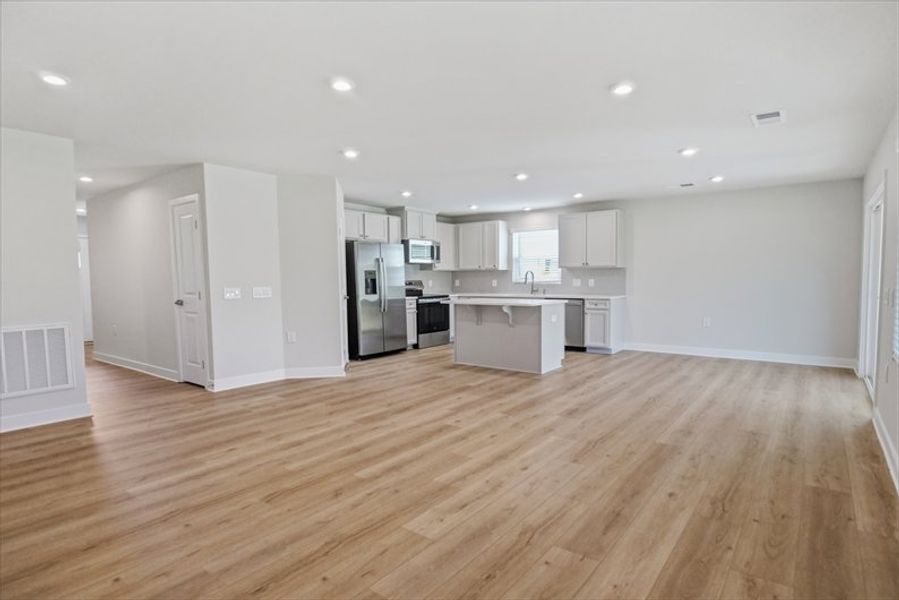 Spacious, unfurnished interior of a new home in Wren Woods Ranches, Gray Court (Image 17).