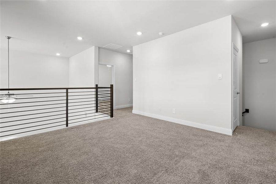 Spacious, unfurnished interior of a new home in Greenwood Square, Richardson (Image 15). Spacious, unfurnished interior of a new home in Greenwood Square, Richardson (Image 15).