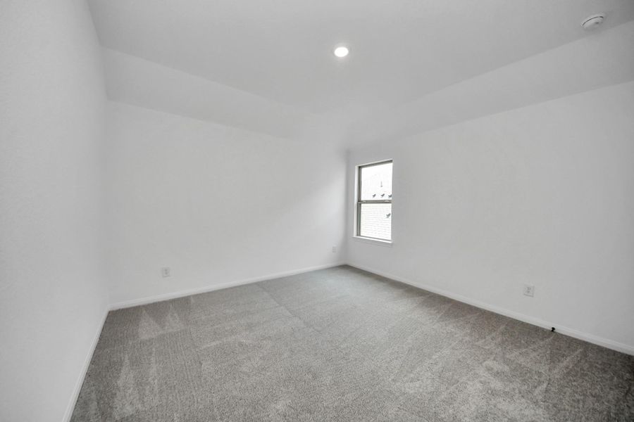 Spacious, unfurnished interior of a new home in , Katy (Image 25).