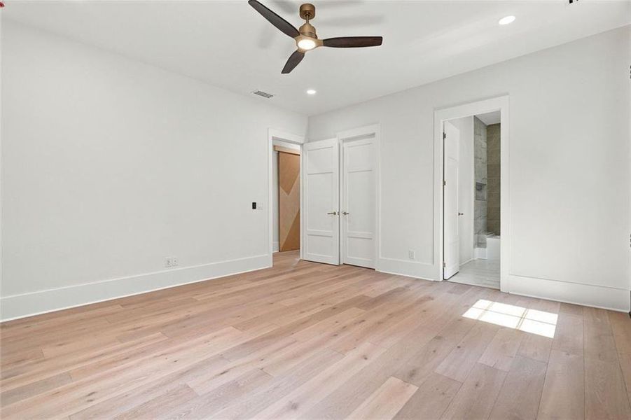 Spacious, unfurnished interior of a new home in , Alpharetta (Image 126).