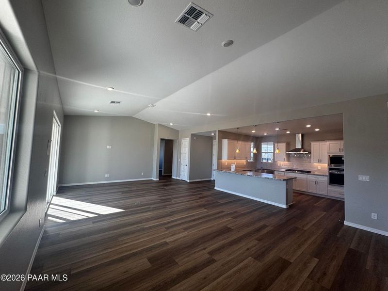 Spacious, unfurnished interior of a new home in Westwood, Prescott (Image 13).