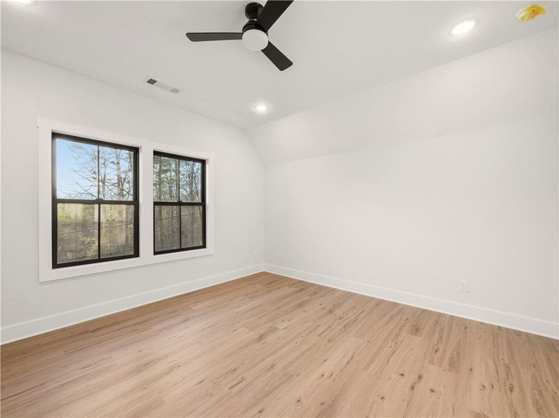 Spacious, unfurnished interior of a new home in , Gainesville (Image 57).