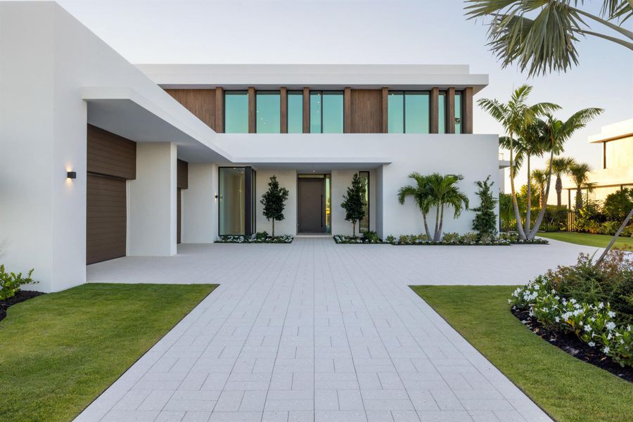 Exterior details and patio area of a home in , Palm Beach Gardens (Image 24).