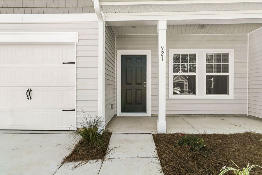 Exterior details and patio area of a home in , Summerville (Image 3).