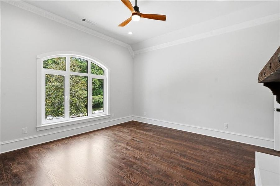 Spacious, unfurnished interior of a new home in , Roswell (Image 46).