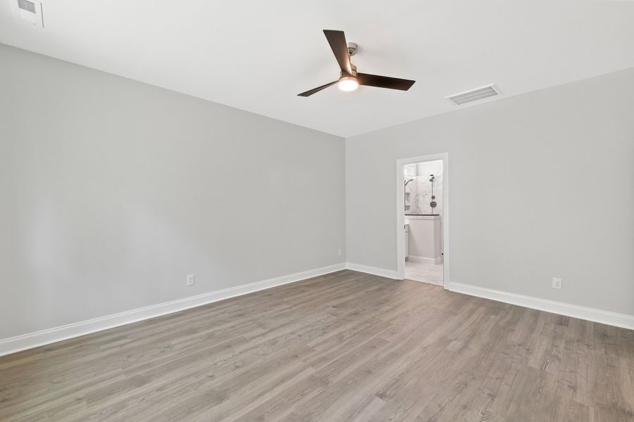Representative unfurnished interior of a home built from the The Ellery by RobuckHomes in Baylee Ridge, Selma (Image 57).