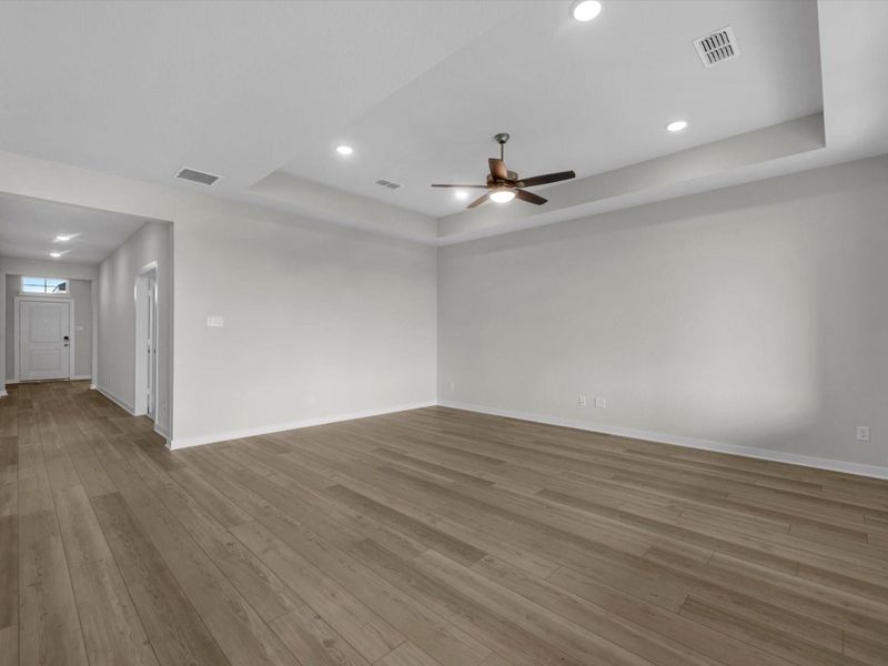 Spacious, unfurnished interior of a new home in Mason Woods, Cypress (Image 17).