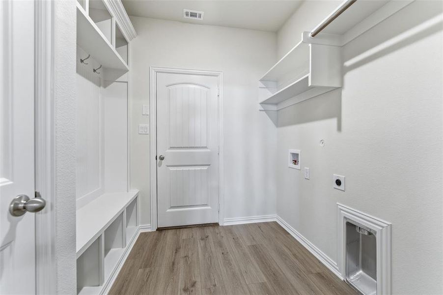 Spacious, unfurnished interior of a new home in Liberty Pointe, Gainesville (Image 20).