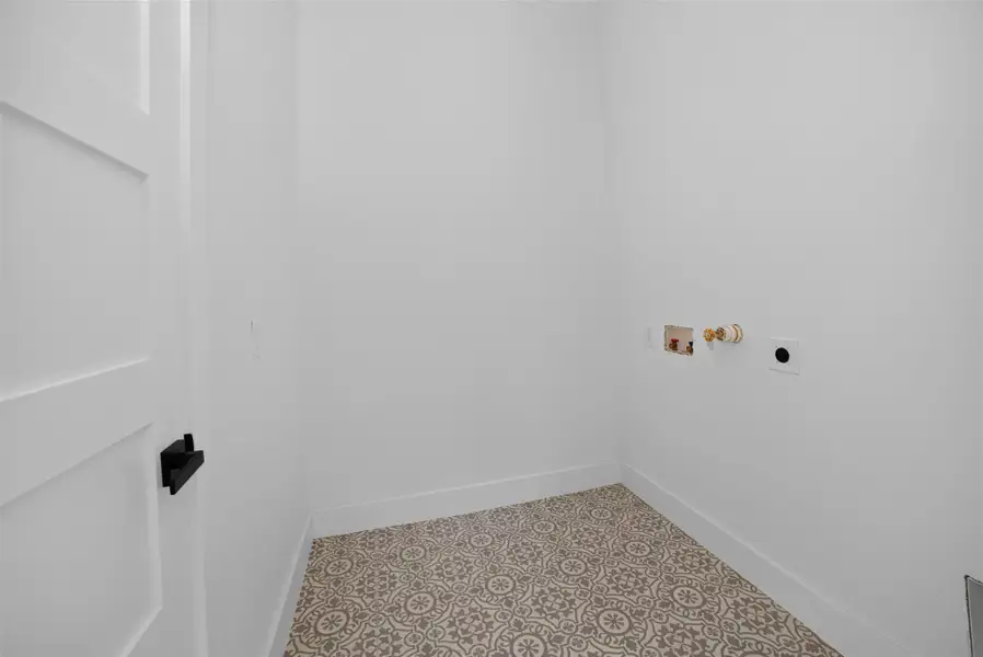 Spacious, unfurnished interior of a new home in , Lone Oak (Image 21). Spacious, unfurnished interior of a new home in , Lone Oak (Image 21).