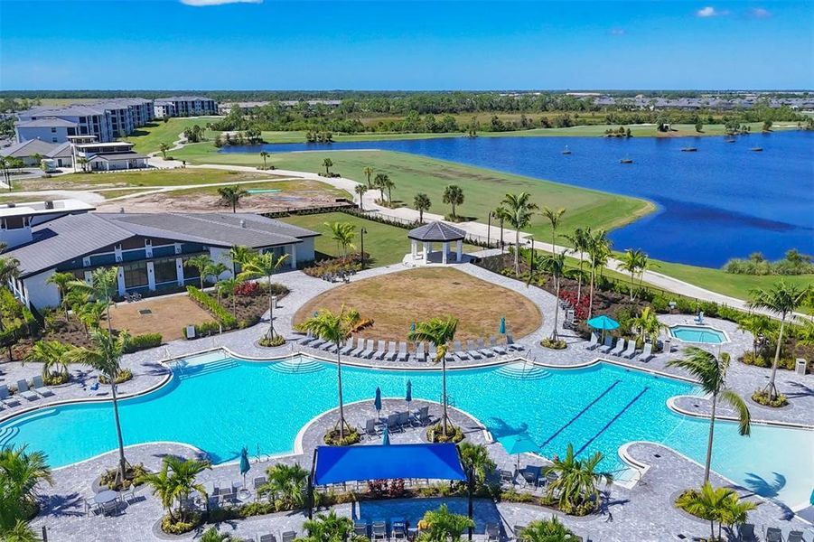 Community amenities in , Venice (Image 35). Community amenities in , Venice (Image 35).