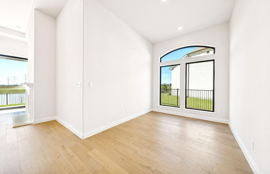 Spacious, unfurnished interior of a new home in Bridgeland 60′, Cypress (Image 33).