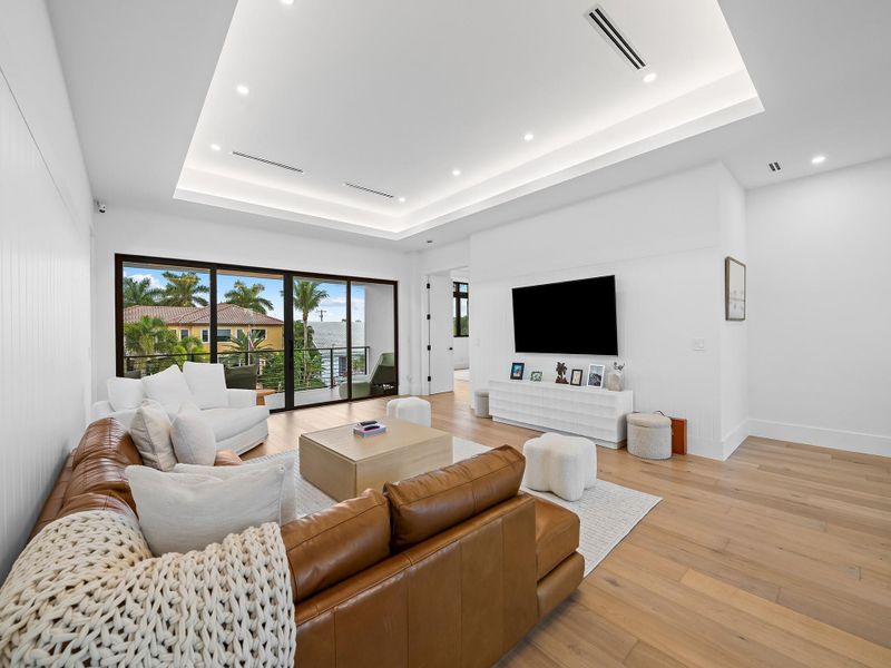 Furnished interior view inside a new home in , Lighthouse Point (Image 33).