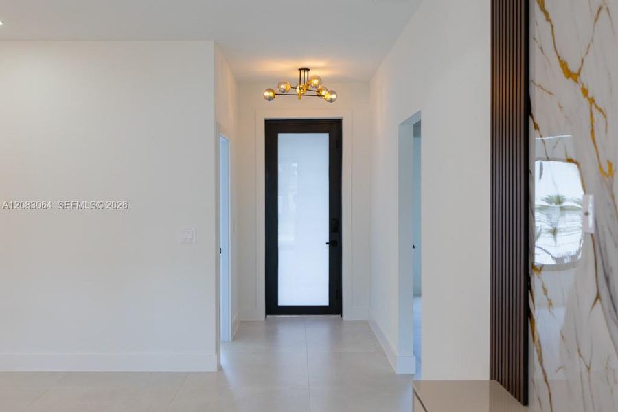 Spacious, unfurnished interior of a new home in , Alva (Image 13).