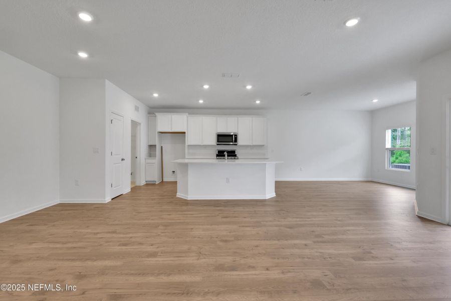 Spacious, unfurnished interior of a new home in Cordova Palms, St. Augustine (Image 14).