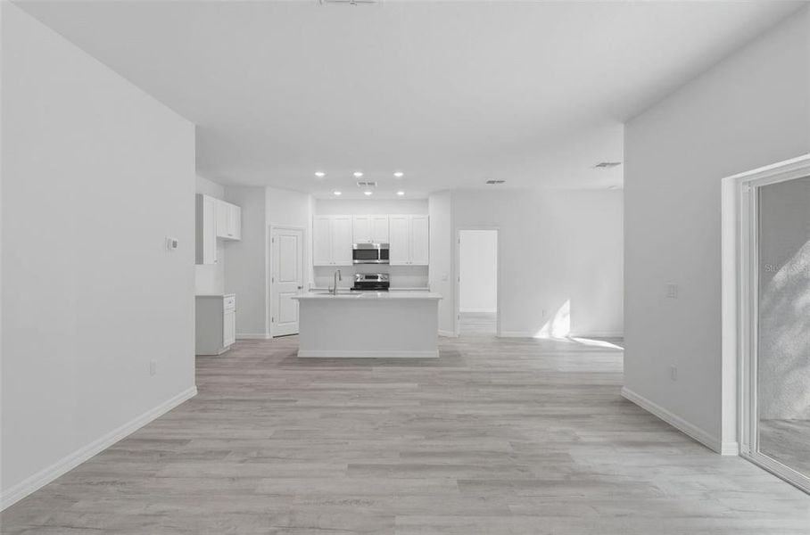 Spacious, unfurnished interior of a new home in , Sorrento (Image 17).