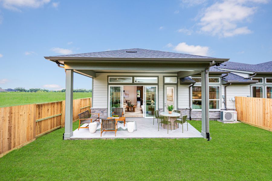 Representative exterior details of a home built from the Reflection by Beazer Homes in Meridiana, Manvel (Image 3).