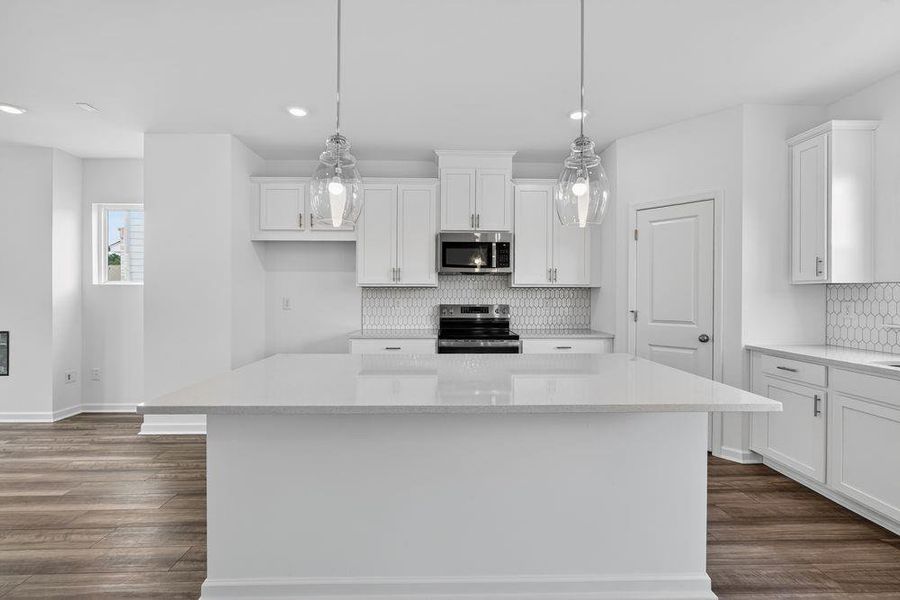 Furnished interior view inside a new home in Rosewood Farm, Lawrenceville (Image 14).