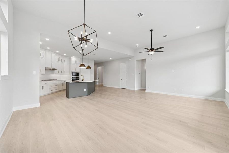 Spacious, unfurnished interior of a new home in Painted Tree - Classic Series, McKinney (Image 29). Spacious, unfurnished interior of a new home in Painted Tree - Classic Series, McKinney (Image 29).