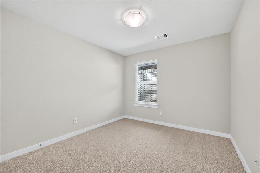 Spacious, unfurnished interior of a new home in Hickory Hill, Sherman (Image 29).