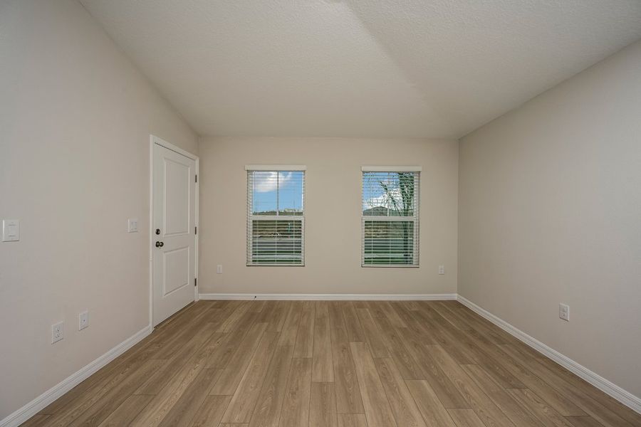 Spacious, unfurnished interior of a new home in Two Rivers, Zephyrhills (Image 30).