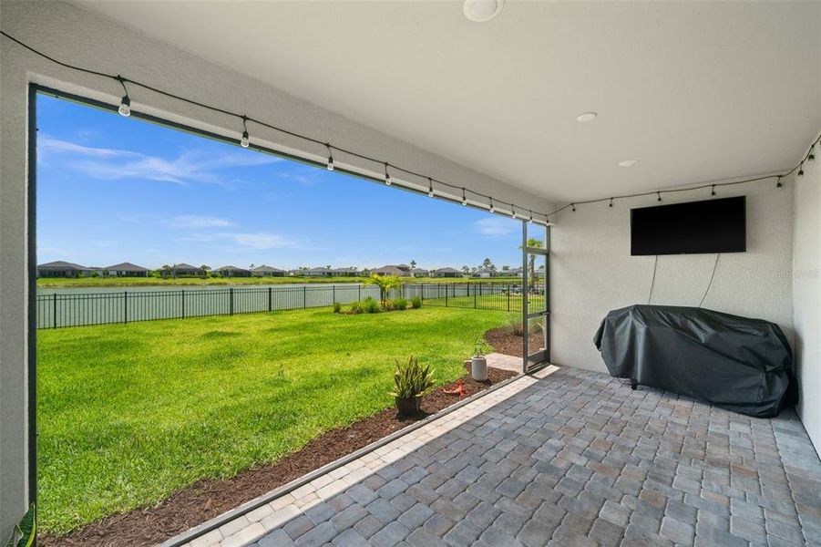 Exterior details and patio area of a home in , Punta Gorda (Image 4).