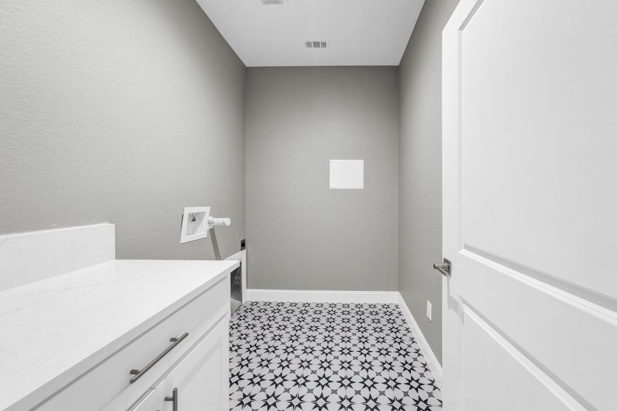 Representative furnished interior of a home built from the Loretta by Zeal Home Builders in Horizon Meadow Estates, Paradise (Image 55). Representative furnished interior of a home built from the Loretta by Zeal Home Builders in Horizon Meadow Estates, Paradise (Image 55).