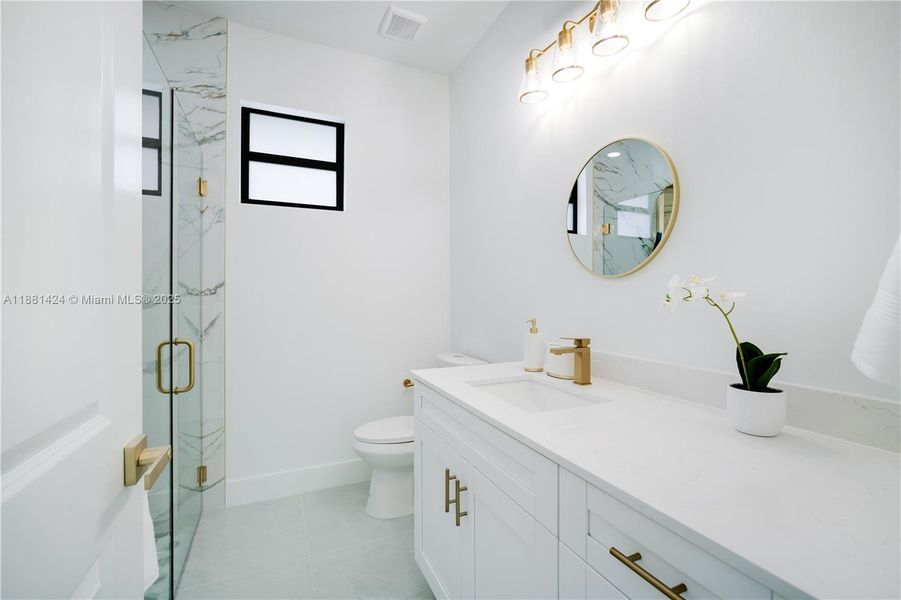 Furnished interior view inside a new home in , Port Charlotte (Image 11).