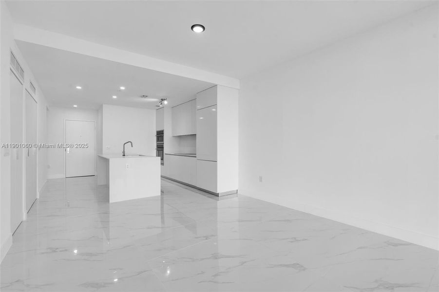 Spacious, unfurnished interior of a new home in Aria Reserve, Miami (Image 23). Spacious, unfurnished interior of a new home in Aria Reserve, Miami (Image 23).
