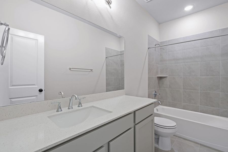 Furnished interior view inside a new home in Sienna 45', 50', Missouri City (Image 9). Furnished interior view inside a new home in Sienna 45', 50', Missouri City (Image 9).